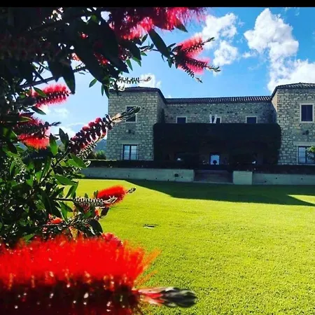 Mit Wasserblick By Interhome Nyaraló